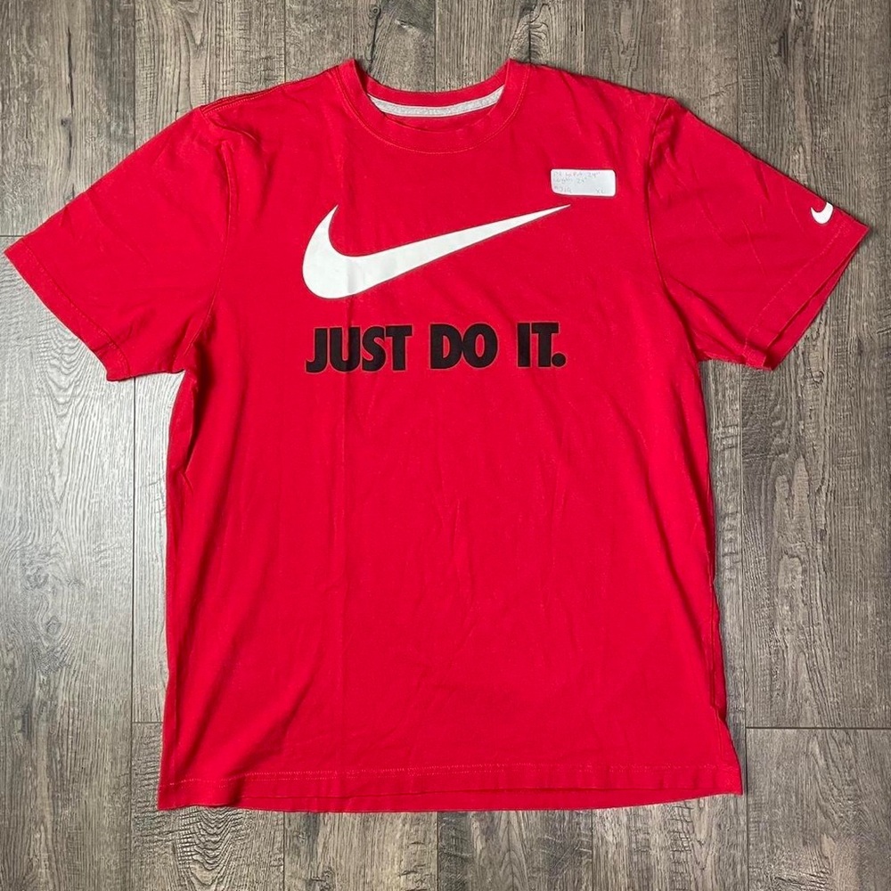 Nike Men's Red T-shirt